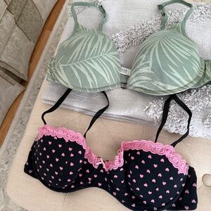 Set of 2 La Senza cotton underwire bras - size 38C